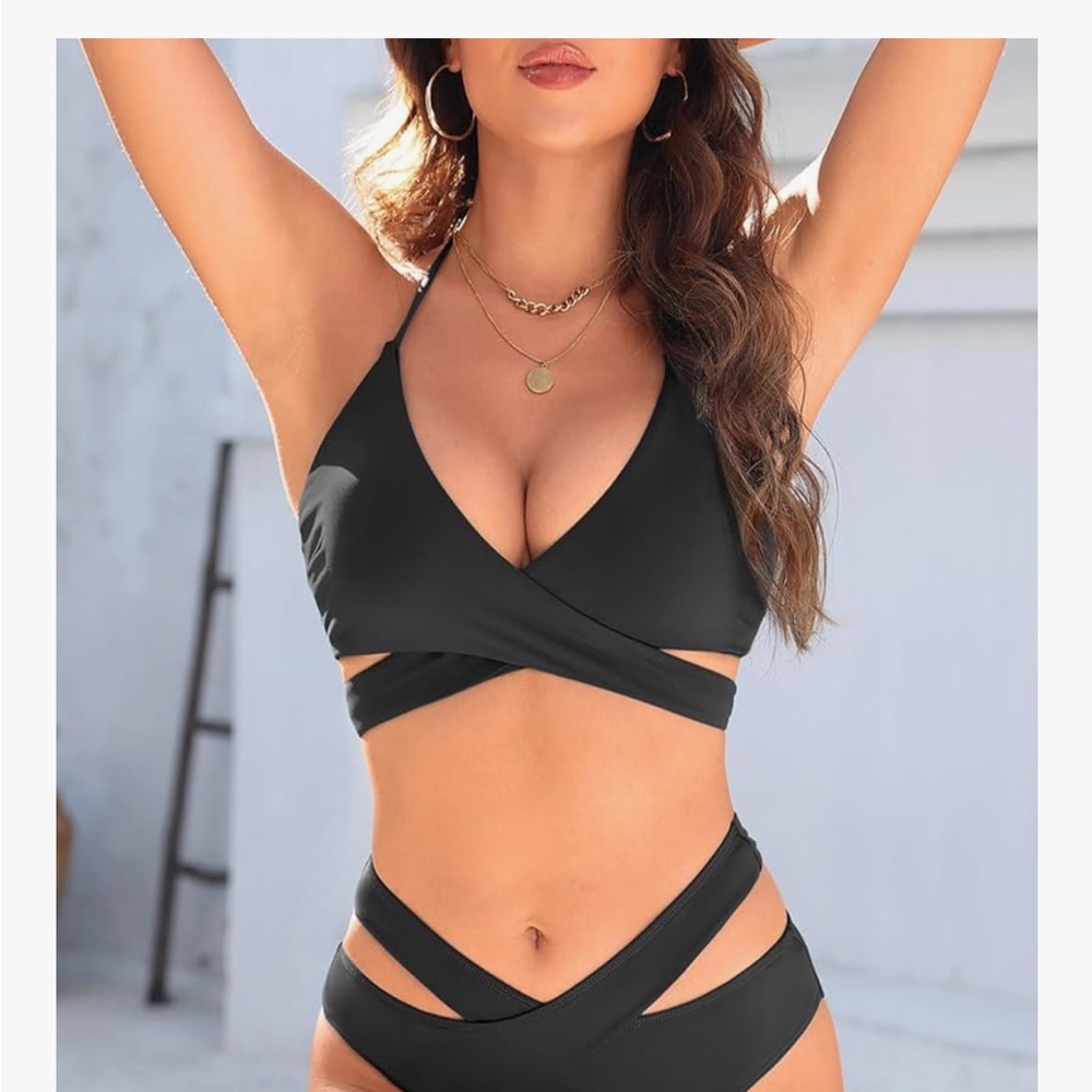 👙Elegant Black Wrap Bikini Set